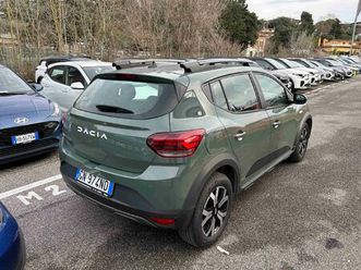 dacia sandero stepway 1.0 tce 100 cv eco-g comfort del 2023 usata a roma
