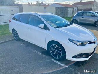 toyota auris touring sport 1.2 turbo 116ch technoline rc18