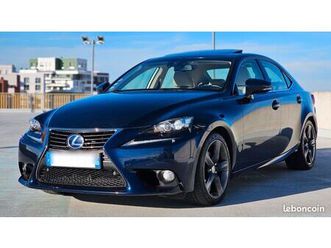 lexus is 300h executive mark levinson interieur clair