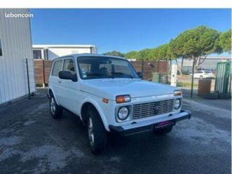 lada niva 2011 essence /gpl