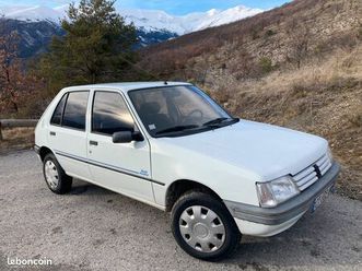 peugeot 205 essence 5 portes série limitée sacré numéro de 03/95