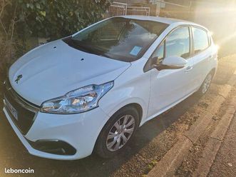 peugeot 208 commercial