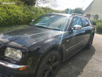 chrysler 300c 5.7l v8 awd