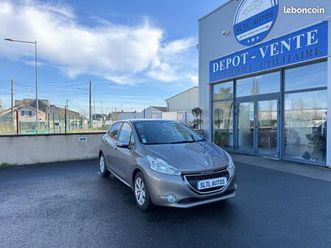 peugeot 208 1.2 i 82 ch style garantie 12 mois / reprise possible