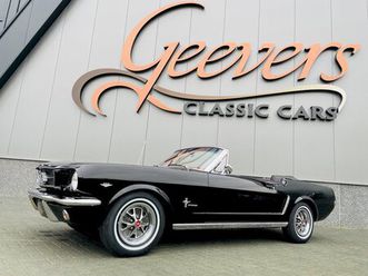ford mustang convertible