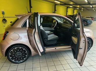 3 +1 la prima full pelle iva esposta