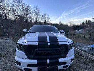 1500 5.7 v8 quad cab big horn sport 401cv at8