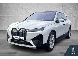 bmw ix xdrive40 sportspakke skylounge/laser/h.feste 5år/200 000garanti 2022 hvit