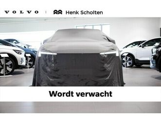 volvo v40 - 1.5 t3 polar+ sport | lichtmetalen velgen 17