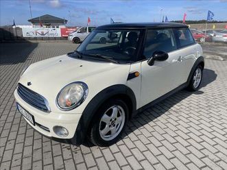 mini cooper 1,6 i 88kw klima alu bez koroze hatchback - hatchback benzin