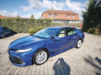 toyota camry 2.5 hybrid executive vip cvt