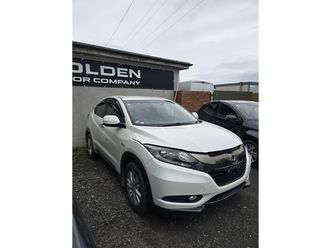 keyless entry..rear camera..petrol hybrid