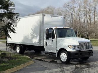 used 2014 international terrastar 16-foot cube van with power tailgate
