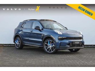 lynk & co 01 1.5 lynk & co 01 / 360 camera / adaptieve cruise control / elektrische stoelen / blis / stoelverwarming / elektrische achterklep / climate control 