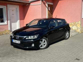 lexus ct 200h executive (automata) led bixen 16k újgumi bőr temp 210ekm kgo vezm hifi 2xdklíma kam e5 szkönyv szép