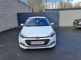 ② hyundai i20 1.2i pop 1ste eigenaar bluet airco cruise parkhu — hyundai — 2ememain