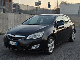 opel astra j 2012 euro 5b adatta per neopatentati