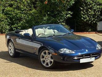 4l v8 premium convertible 2dr petrol automatic (279 g/km, 300 bhp)