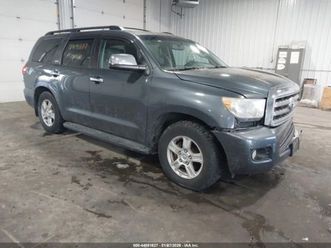 toyota sequoia limited* 5.7* кожа* шибидах* подгрев