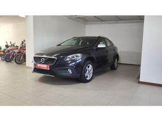 volvo v40 cross country 1.6 d2 momentum powershift