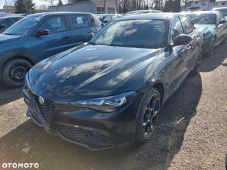 alfa romeo giulia 2.0 turbo intensa q4