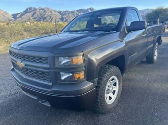 2014 chev silverado k1500 lt 4 wheel drive, 74,00 low miles, long bed.