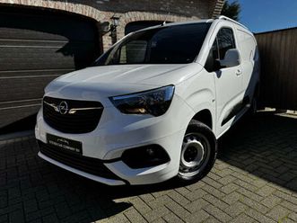 opel combo | btw incl | l2 | 3 zit | a/c | camera | carplay |