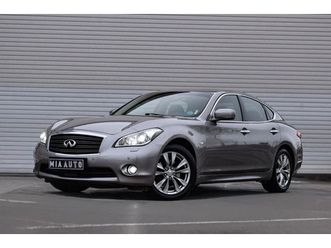 infiniti m 30d 88000km