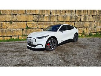 ford mustang mach-e x extended range 99 kwh maio/22