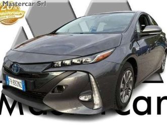 prius+ prius 1.8h active ecvt my18 - fr892nz