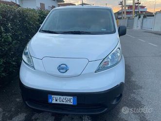 nissan nv200 furgonato e-nv