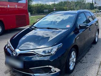 toyota auris touring sport phase 2