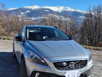 volvo v40 cc 2.5 lt t5 turbo summum awd canton valais