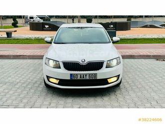 galeriden skoda octavia 1.2 tsi style 2016 model konya 222.000 km beyaz - 38224606 | arabam.com