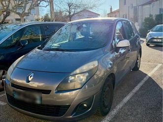 grand scenic iii diesel marron clair 1.5 l dci