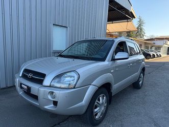 tucson 2.7 v6 style 4wd