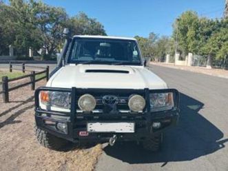 4.5d-4d lx v8 station wagon