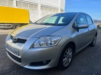 toyota - auris 2.0 d4d sol