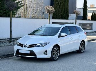 toyota auris touring sports 1.8 hsd active (automata)