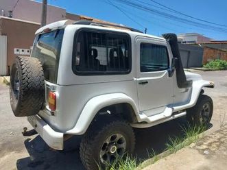 troller t-4 4x4 2.8 tb int. cap. rígida diesel 2004