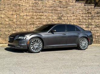 2015 chrysler 300s