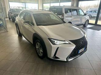 250h 2.0 business 2wd cvt