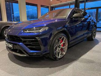 urus 4.0 biturbo v8