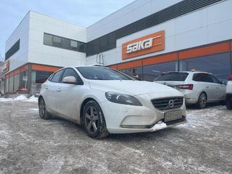 volvo v40 d2 business ** suomi-auto / p.tutka / vakkari / xenon / 2x renkaat aluvanteilla / hihna vaihdettu 9/25! **