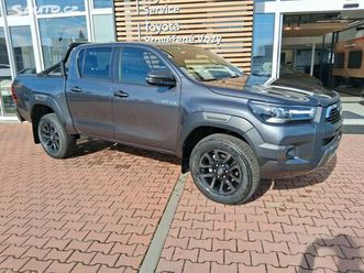 toyota hilux 2,8d-4d 205k invincible + pake