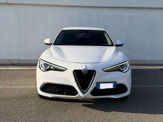 2.2 t sport tech rwd 160cv auto