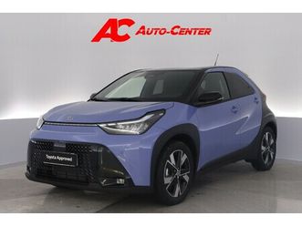 toyota aygo x viistoperä (ab) 4ov 1490cm3 - esittelyauto / peruutuskamera / tutkat / led-ajovalot /
