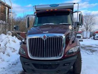 2016 single axle dump truck