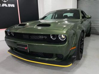 srt hellcat widebody