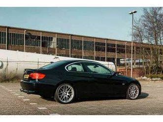 coupe 325i high executive - 335i uitvoering met facelift achterlampen